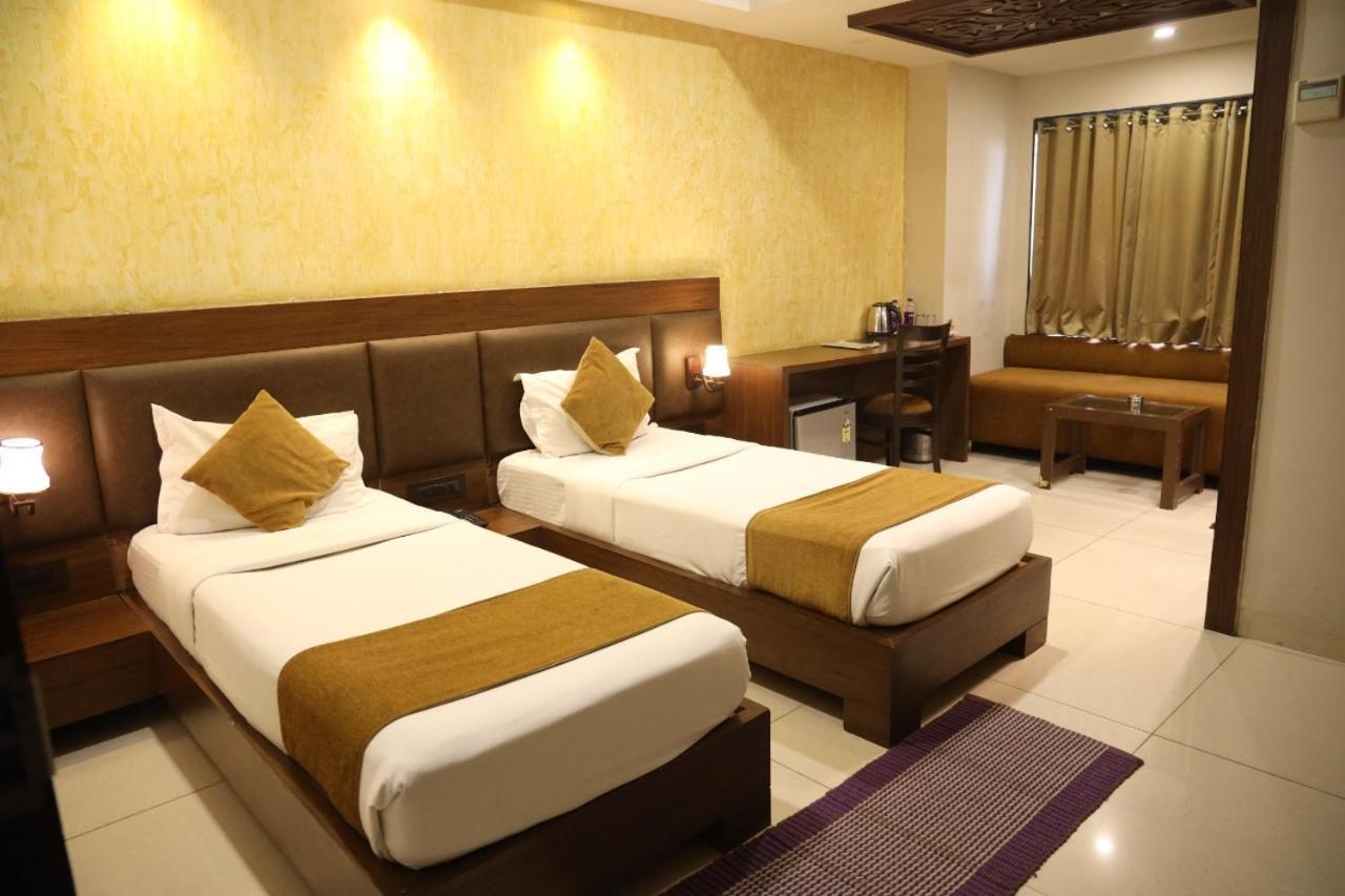 Hotel La Pearl Naiapura Zewnętrze zdjęcie