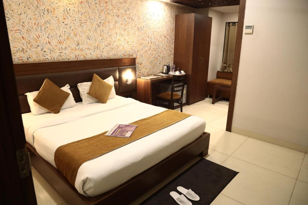 Hotel La Pearl Naiapura Zewnętrze zdjęcie